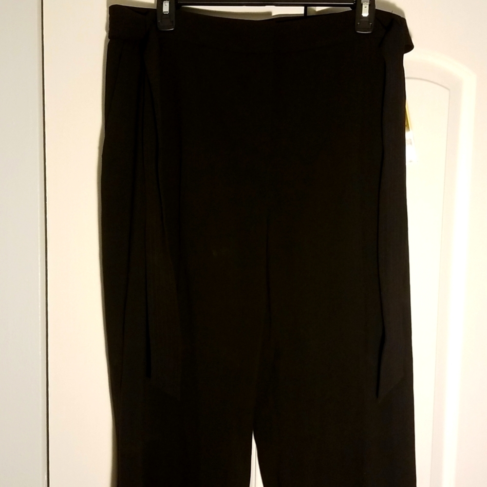 Versailles Straight Leg Business Casual Pants